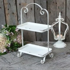 Etagere i creme med patina