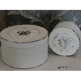Box med rose i antik creme fra Chic Antique