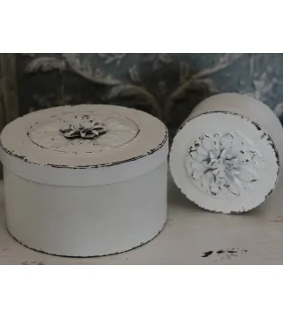 Box med rose i antik creme fra Chic Antique