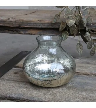 Vase i glas m. dekor i fattigmandssølv