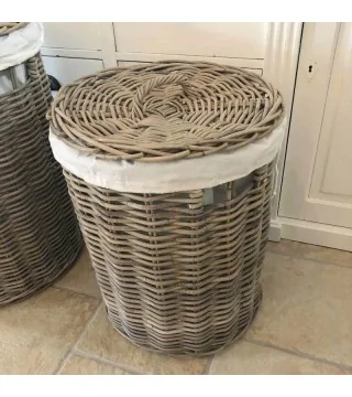 Vasketøjskurv m. låg - rattan