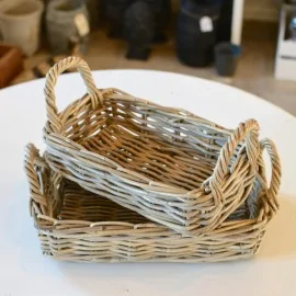 Bakke i flettet rattan - sæt a 2