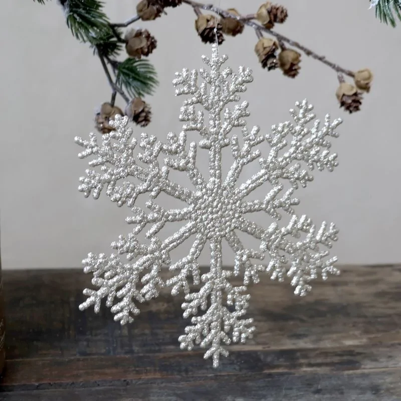 Snefnug med glimmer fra Chic Antique - Ø20 cm.