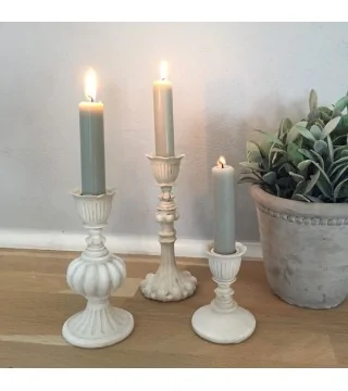 Lysestage i antique creme - 17 cm