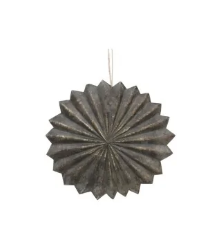 julepynt i form af ornament i jern