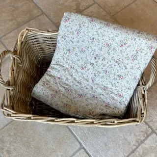 blomstret vattæppe / quilt i bomuld