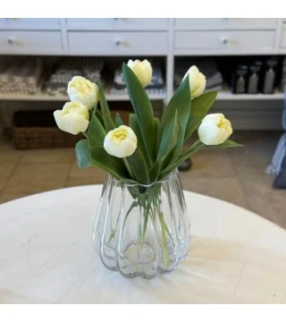 hvide kunstige tulipaner