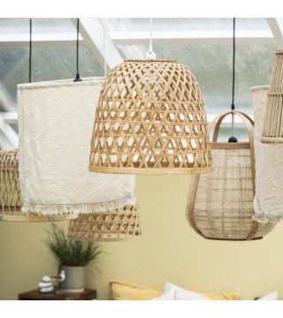 loftslampe med bambusskærm