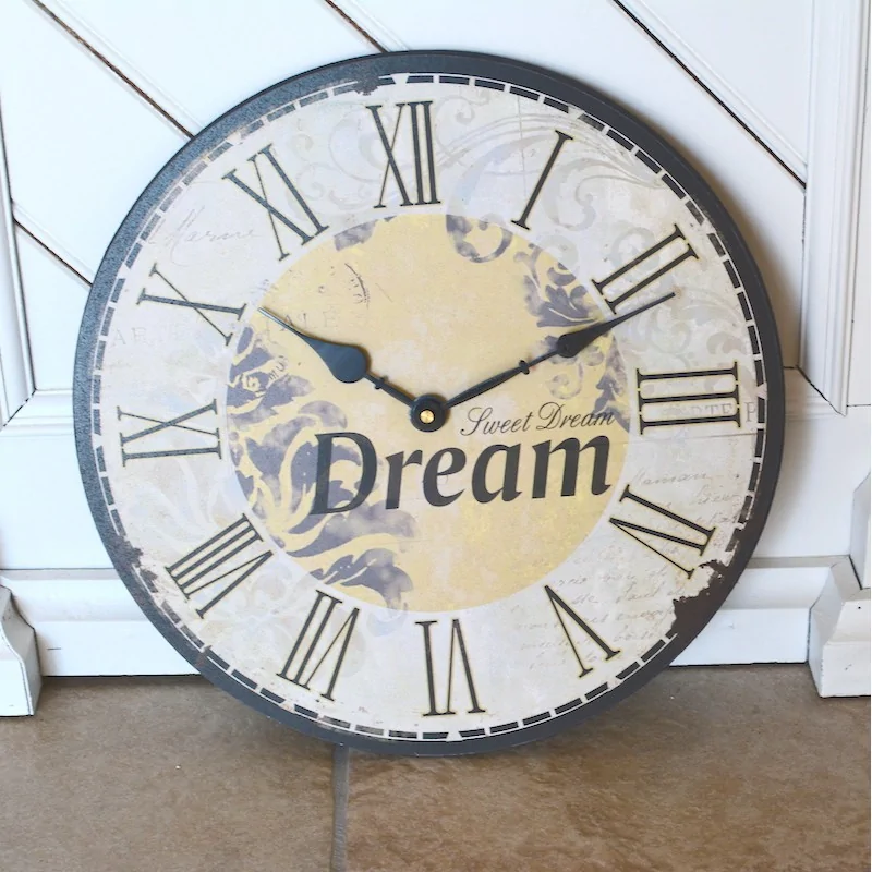 Vægur rundt "Dream"