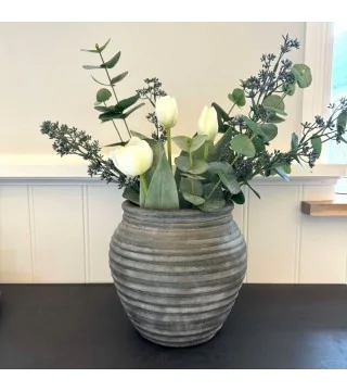 vase blomsterskjuler i sort grøn