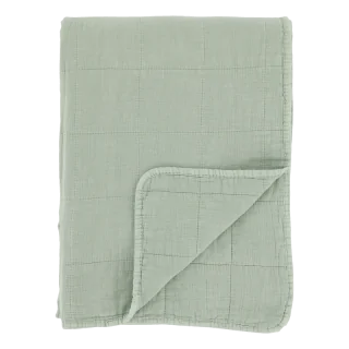 Vatteret tæppe fra Chic Antique i lys grøn med stenvasket look 130x180 cm