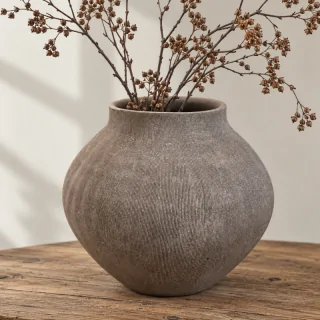 Flot rustik vase gråmeleret