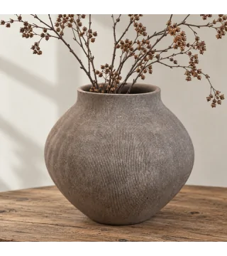 Flot rustik vase gråmeleret