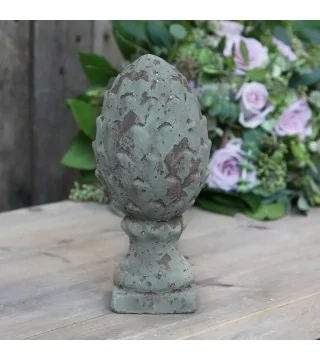 Dekor / kogle på fod i cement - 20 cm